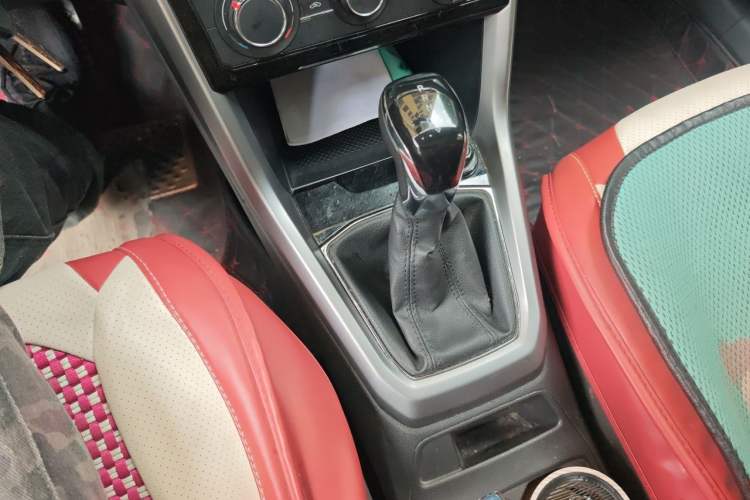 Used Volkswagen T-Cross 2019 280TSI DSG Comfort Edition Gear Lever