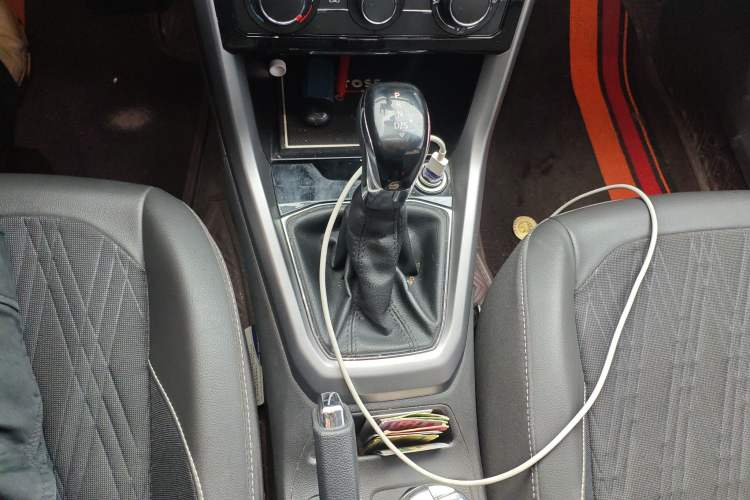 Used Volkswagen T-Cross 2019 280TSI DSG Comfort Edition Gear Lever