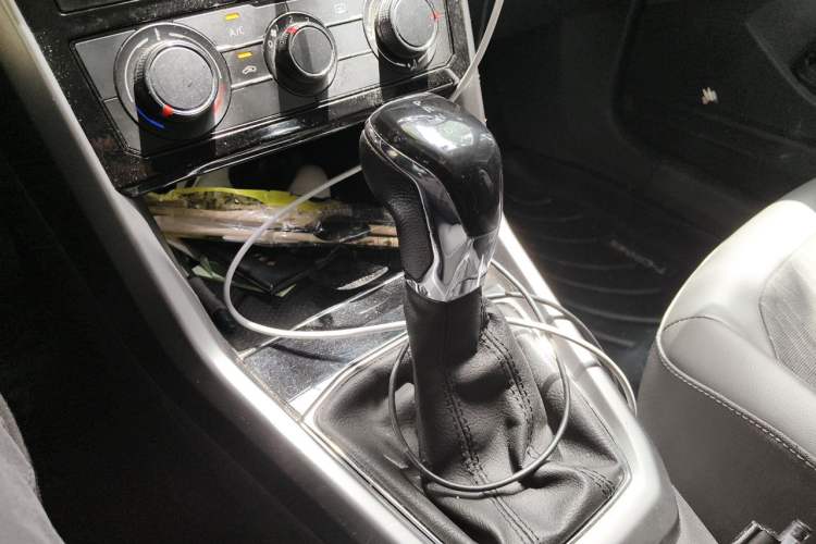 Used Volkswagen T-Cross 2019 280TSI DSG Comfort Edition Gear Lever