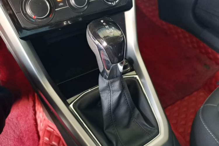 Used Volkswagen T-Cross 2019 280TSI DSG Comfort Edition Gear Lever