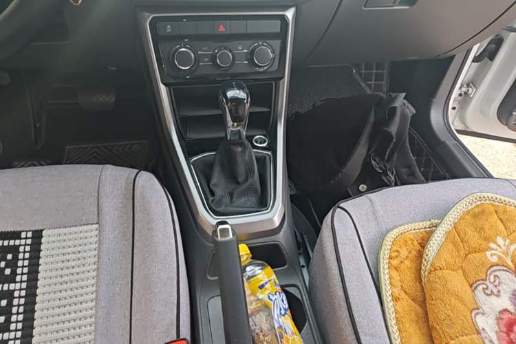 Used Volkswagen T-Cross 2019 1.5L Automatic Comfort Edition Gear Lever