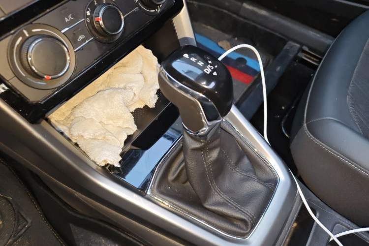 Used Volkswagen T-Cross 2019 280TSI DSG Comfort Edition Gear Lever