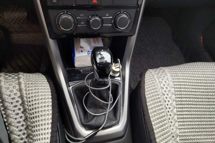 Used Volkswagen T-Cross 2019 280TSI DSG Comfort Edition Gear Lever