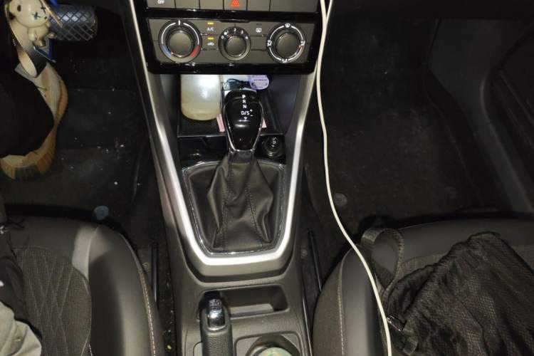Used Volkswagen T-Cross 2019 280TSI DSG Comfort Edition Gear Lever
