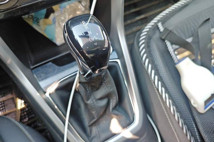 Used Volkswagen T-Cross 2019 280TSI DSG Comfort Edition Gear Lever