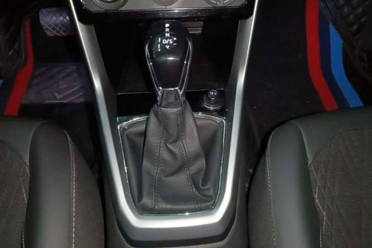 Used Volkswagen T-Cross 2019 280TSI DSG Comfort Edition Gear Lever