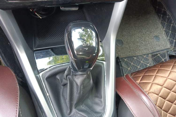 Used Volkswagen T-Cross 2019 280TSI DSG Comfort Edition Gear Lever