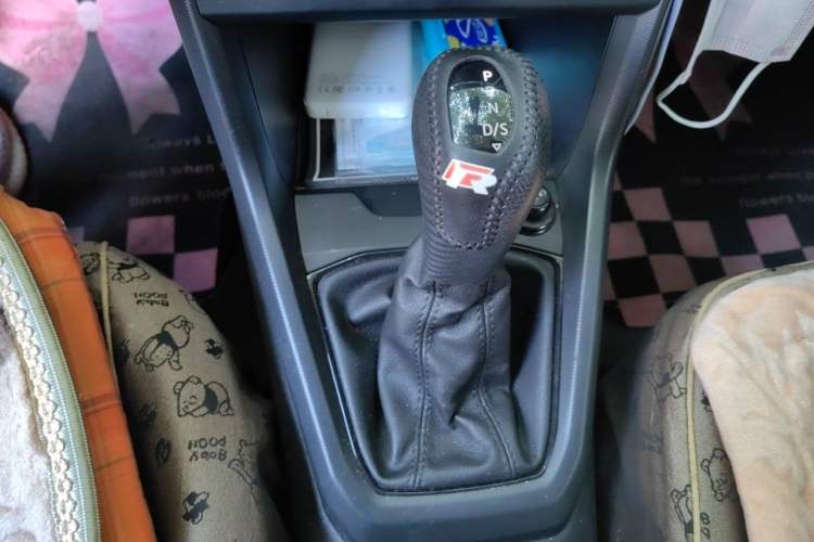 Used Volkswagen T-Cross 2019 1.5L Automatic Fashion Edition Gear Lever