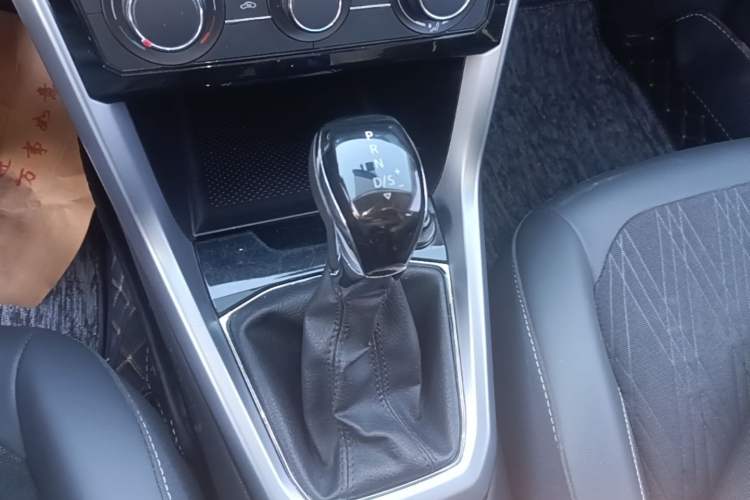 Used Volkswagen T-Cross 2019 1.5L Automatic Comfort Edition Gear Lever