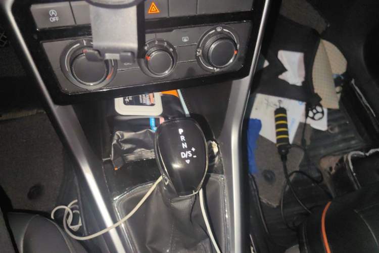 Used Volkswagen T-Cross 2019 280TSI DSG Comfort Edition Gear Lever