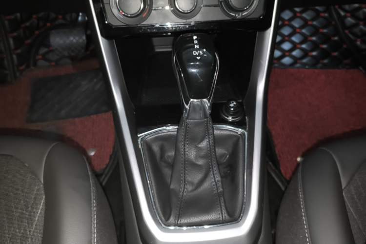 Used Volkswagen T-Cross 2019 280TSI DSG Comfort Edition Gear Lever
