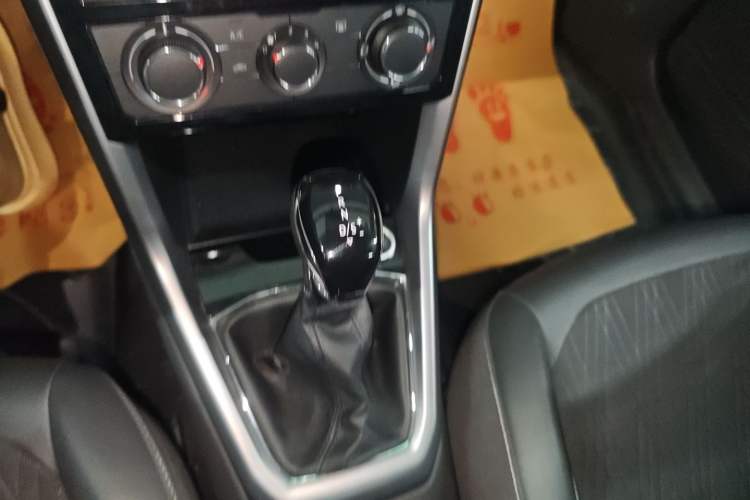 Used Volkswagen T-Cross 2019 280TSI DSG Comfort Edition Gear Lever