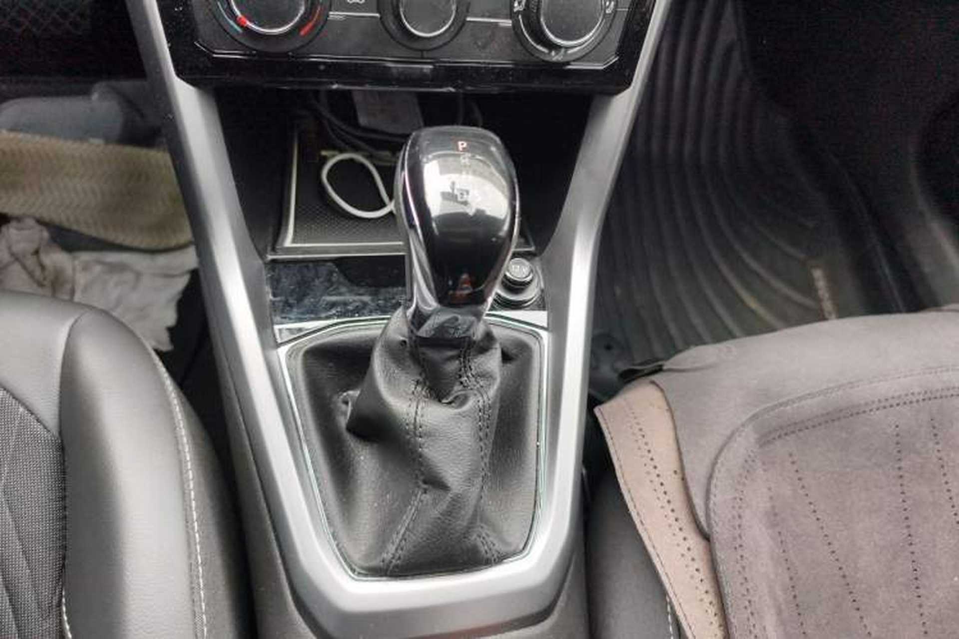 Used Volkswagen T-Cross 2019 280TSI DSG Comfort Edition Gear Lever