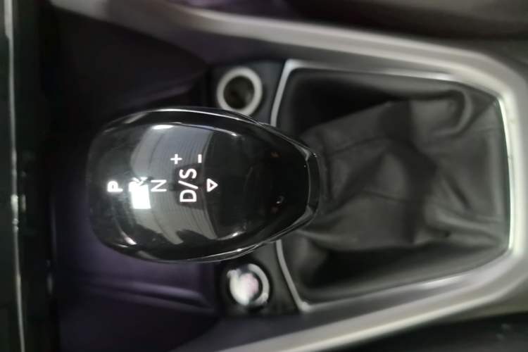 Used Volkswagen T-Cross 2019 280TSI DSG Luxury Edition Gear Lever