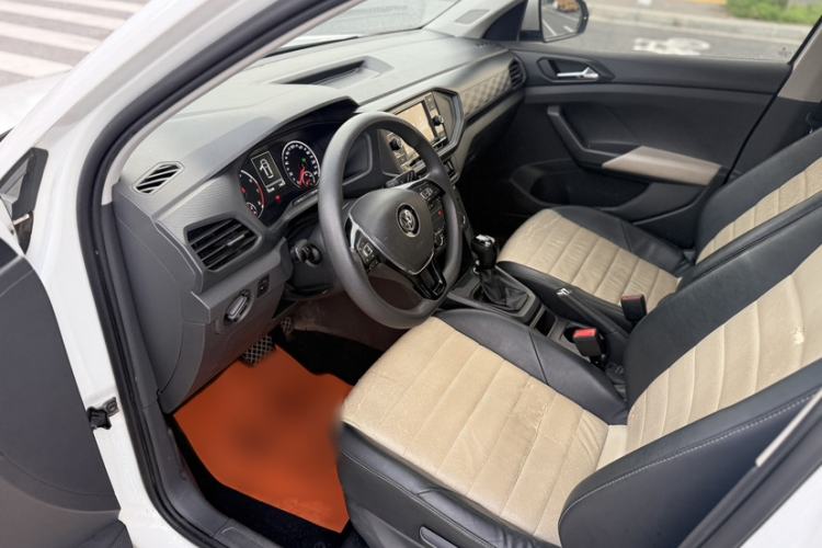 Used Volkswagen T-Cross 2019 1.5L Automatic Fashion Edition Interior 3