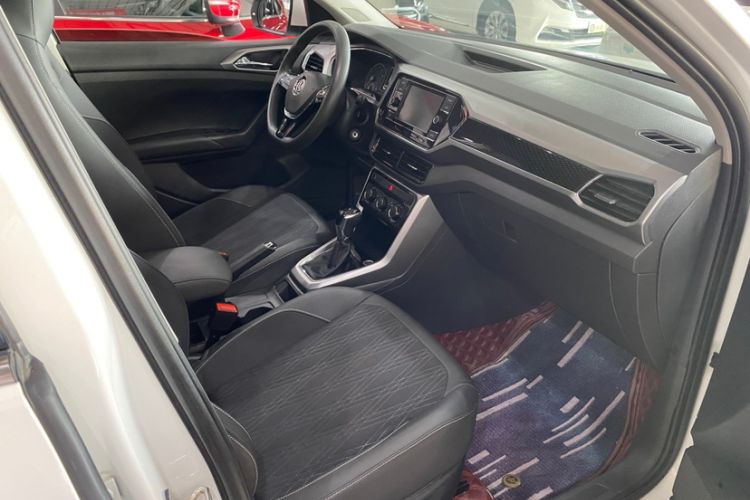 Used Volkswagen T-Cross 2019 280TSI DSG Comfort Edition Interior 4