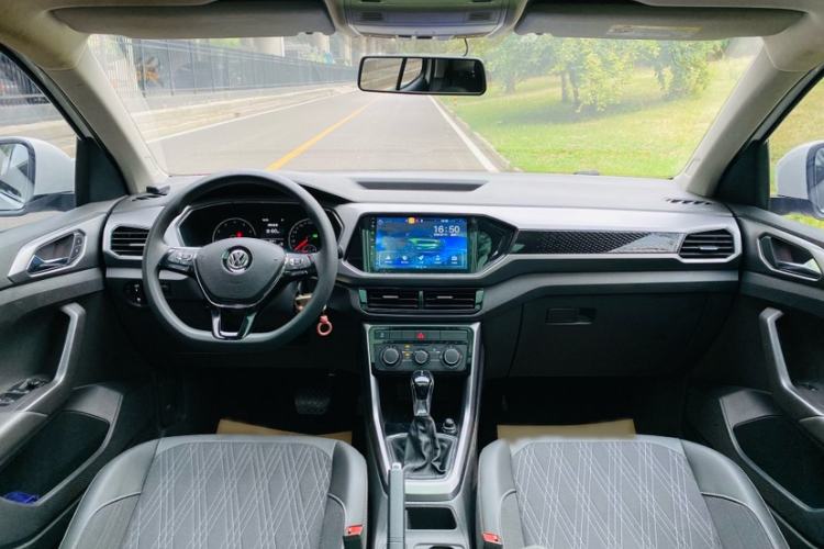 Used Volkswagen T-Cross 2019 280TSI DSG Comfort Edition Interior 8