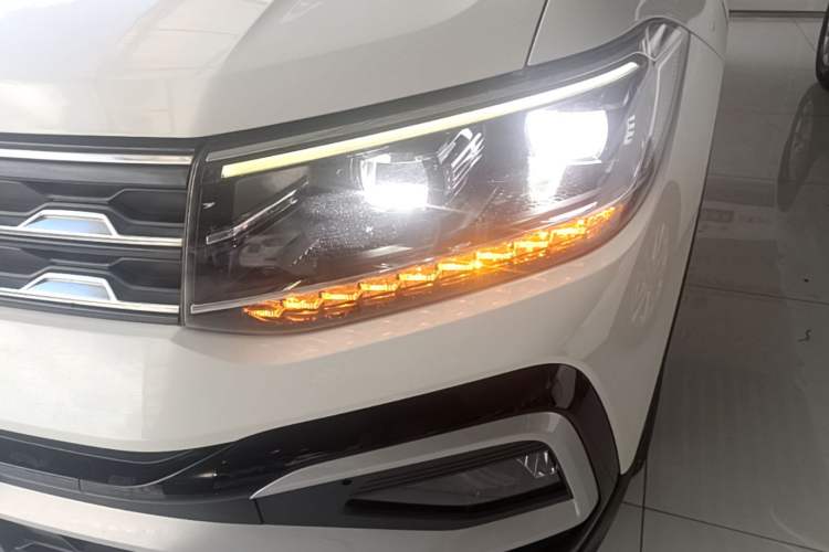 Used Volkswagen T-Cross 2019 1.5L Automatic Comfort Edition Left Front Headlight