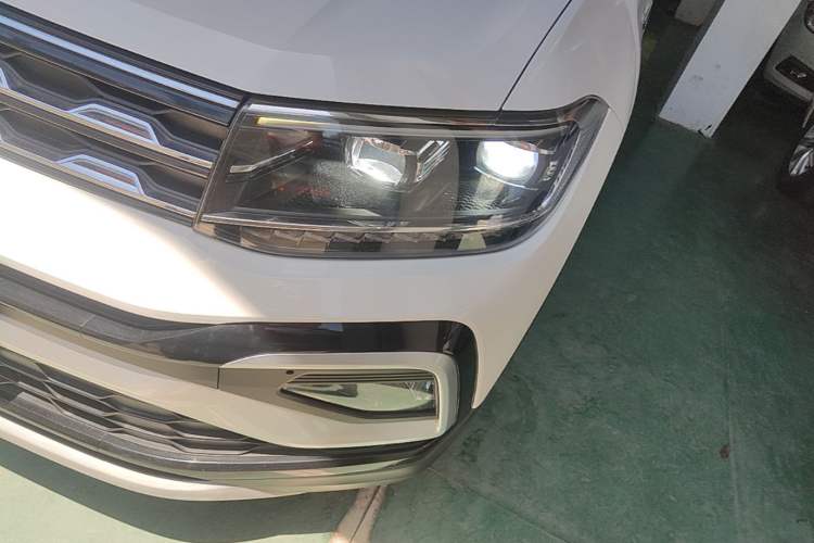 Used Volkswagen T-Cross 2019 1.5L Automatic Comfort Edition Left Front Headlight