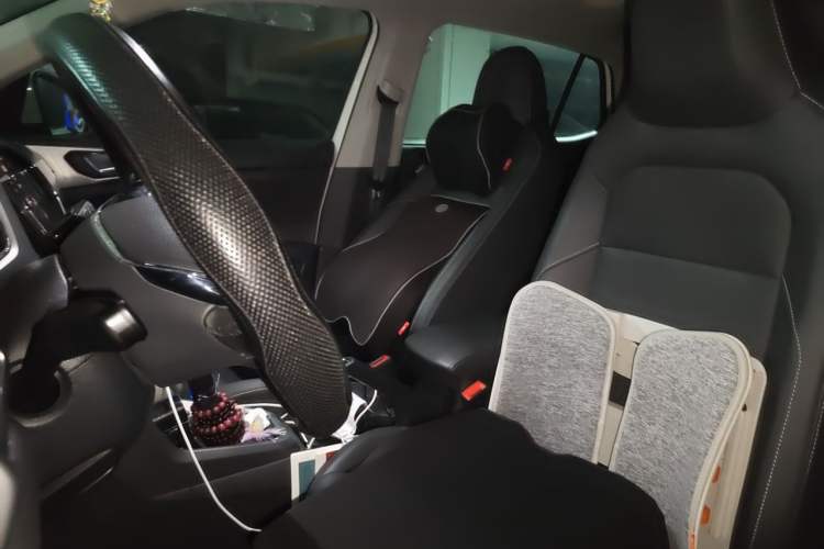 Used Volkswagen T-Cross 2019 280TSI DSG Luxury Edition Left Front Seat