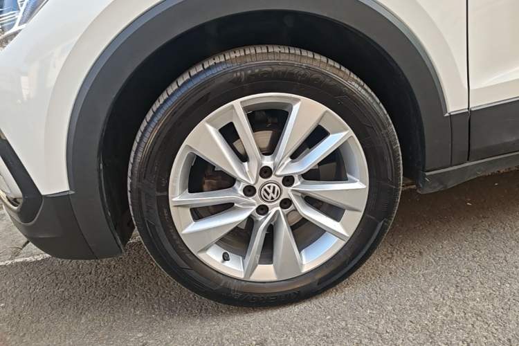 Used Volkswagen T-Cross 2019 1.5L Automatic Comfort Edition Left Front Wheel Hub