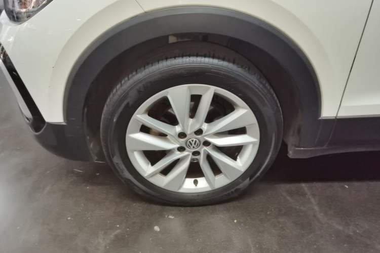 Used Volkswagen T-Cross 2019 1.5L Automatic Comfort Edition Left Front Wheel Hub