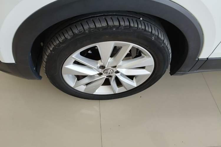 Used Volkswagen T-Cross 2019 1.5L Automatic Comfort Edition Left Front Wheel Hub