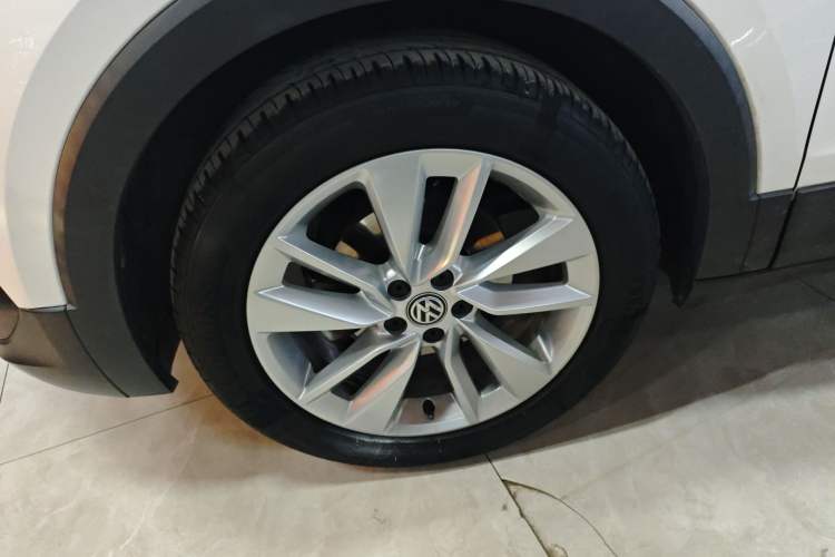 Used Volkswagen T-Cross 2019 1.5L Automatic Comfort Edition Left Front Wheel Hub