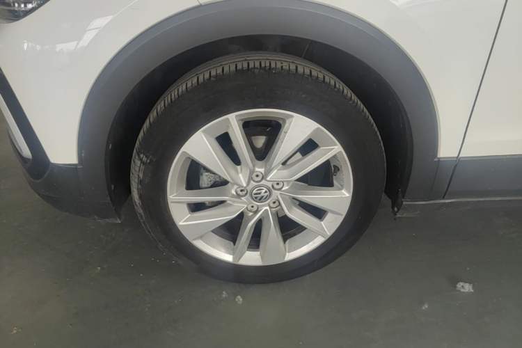 Used Volkswagen T-Cross 2019 1.5L Automatic Comfort Edition Left Front Wheel Hub