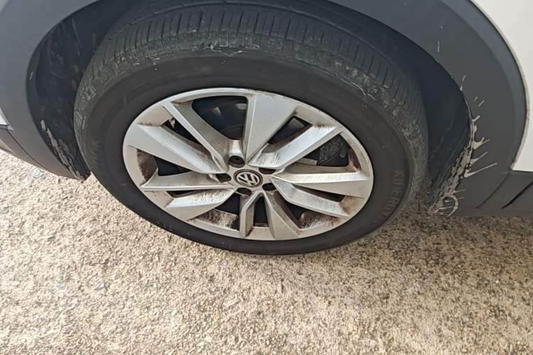 Used Volkswagen T-Cross 2019 1.5L Automatic Comfort Edition Left Front Wheel Hub