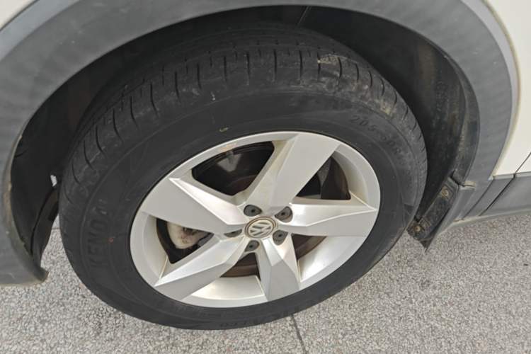 Used Volkswagen T-Cross 2019 1.5L Automatic Fashion Edition Left Front Wheel Hub
