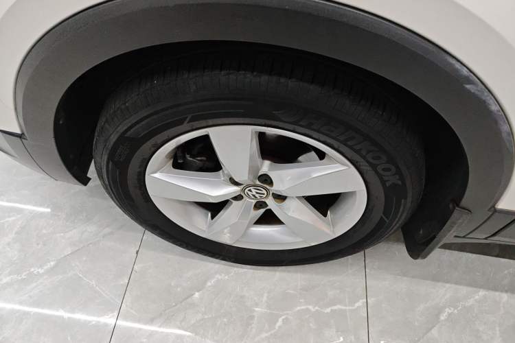 Used Volkswagen T-Cross 2019 1.5L Automatic Fashion Edition Left Front Wheel Hub