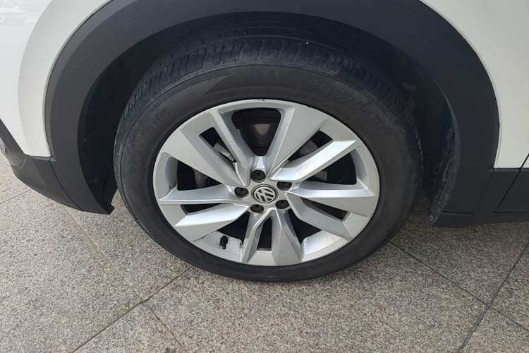 Used Volkswagen T-Cross 2019 280TSI DSG Comfort Edition Left Front Wheel Hub