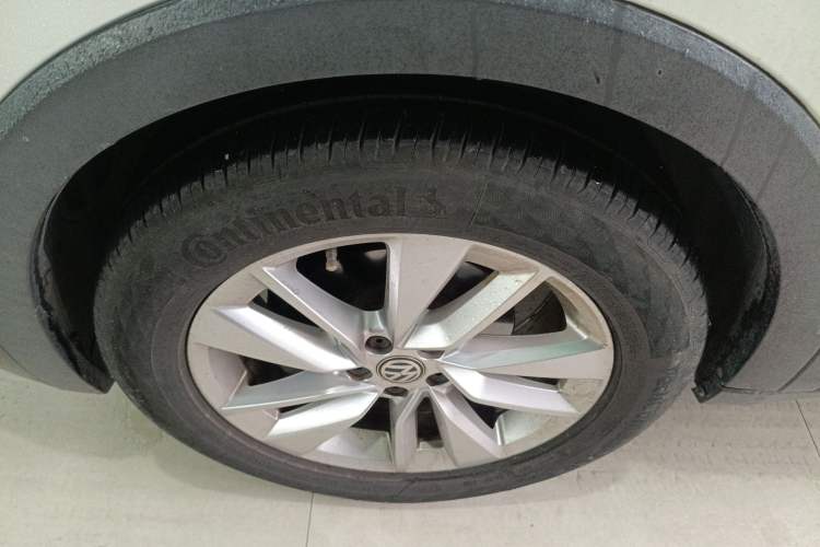 Used Volkswagen T-Cross 2019 1.5L Automatic Comfort Edition Left Front Wheel Hub