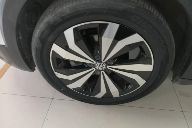 Used Volkswagen T-Cross 2019 280TSI DSG Luxury Edition Left Front Wheel Hub