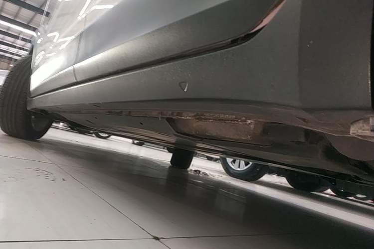 Used Volkswagen T-Cross 2019 280TSI DSG Comfort Edition Left Side Sill