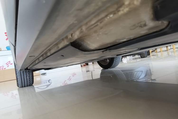 Used Volkswagen T-Cross 2019 1.5L Automatic Comfort Edition Left Side Sill