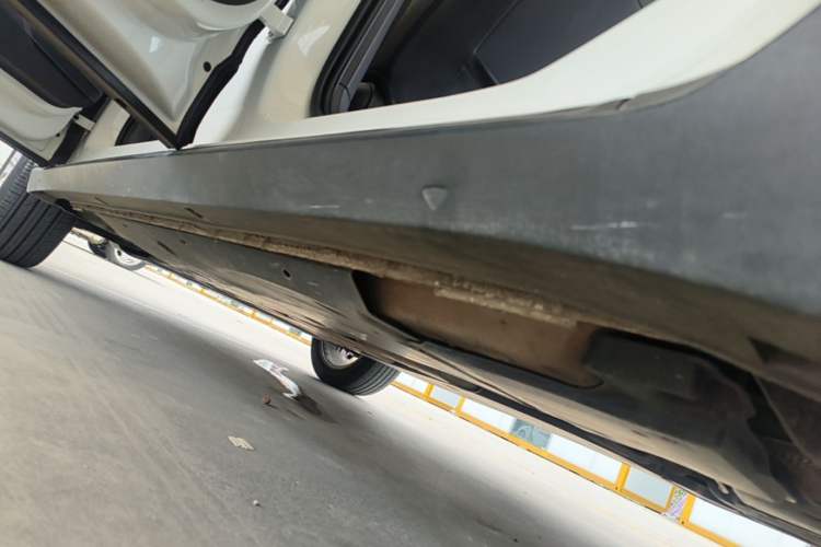 Used Volkswagen T-Cross 2019 1.5L Automatic Comfort Edition Left Side Sill