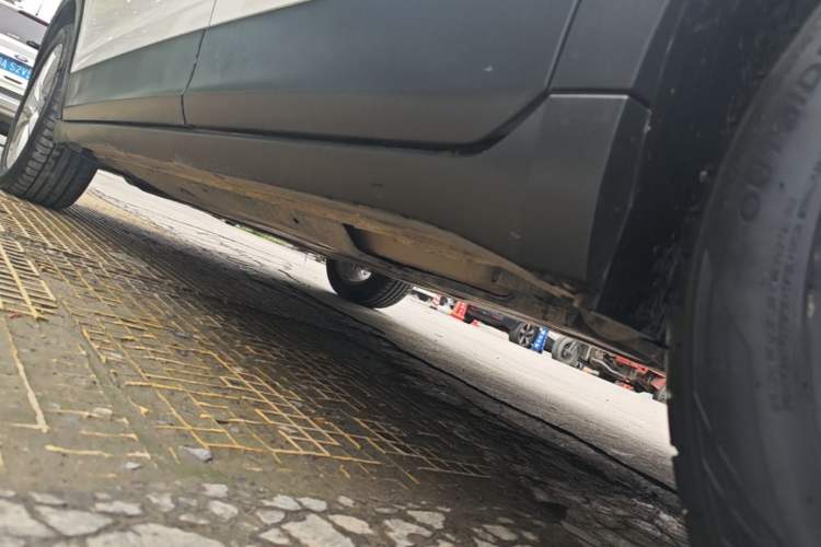 Used Volkswagen T-Cross 2019 280TSI DSG Comfort Edition Left Side Sill