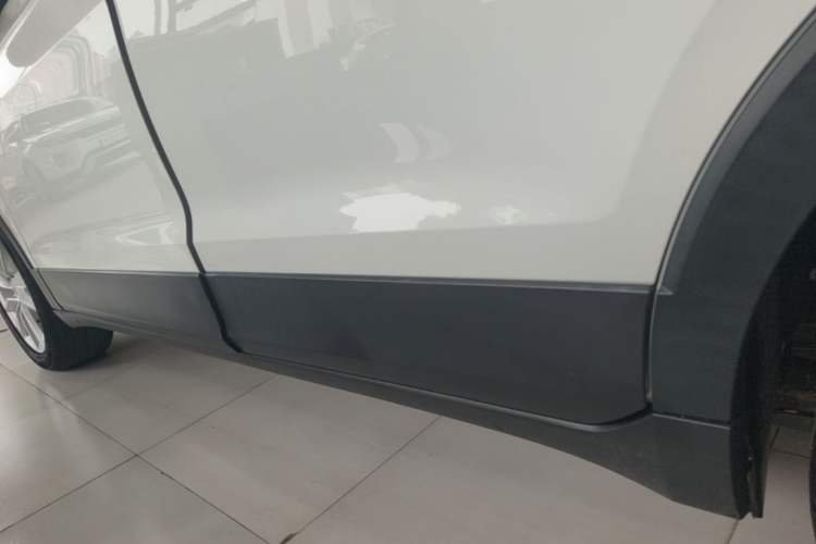 Used Volkswagen T-Cross 2019 280TSI DSG Comfort Edition Left Side Sill