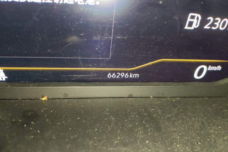 Used Volkswagen T-Cross 2019 280TSI DSG Luxury Edition Odometer Close Up