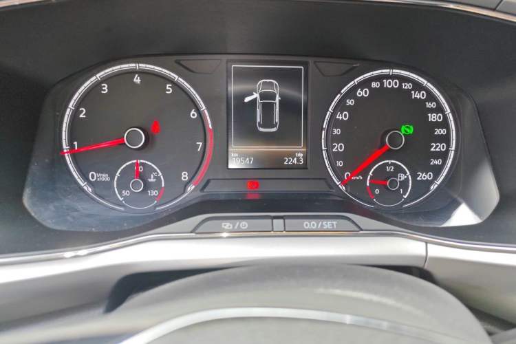Used Volkswagen T-Cross 2019 280TSI DSG Comfort Edition Odometer Close Up