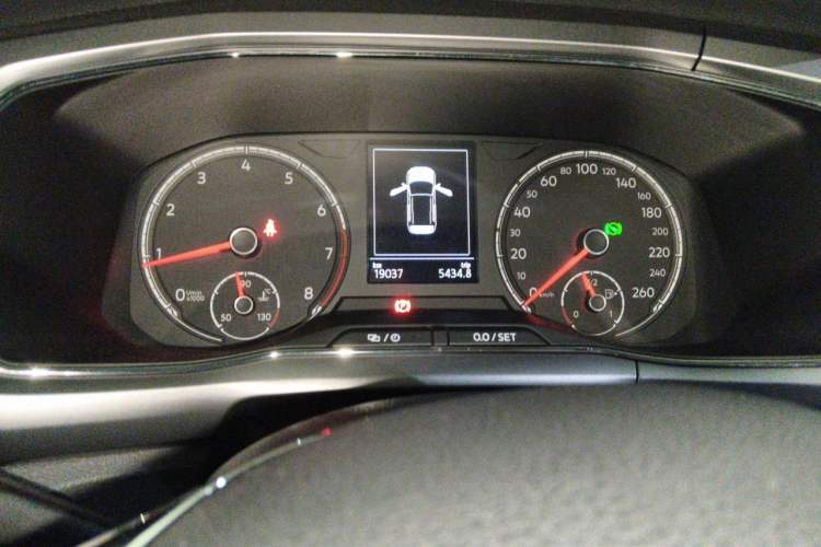 Used Volkswagen T-Cross 2019 280TSI DSG Comfort Edition Odometer Close Up