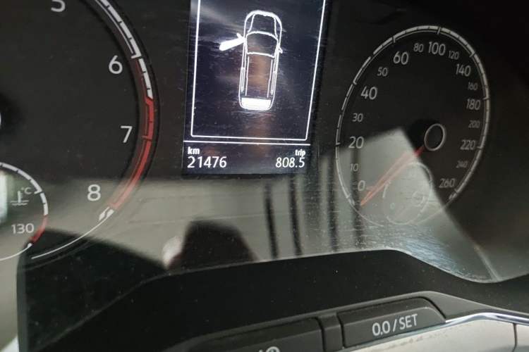 Used Volkswagen T-Cross 2019 280TSI DSG Comfort Edition Odometer Close Up