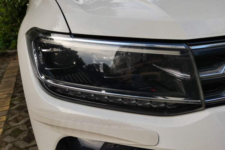 Used Volkswagen T-Cross 2019 280TSI DSG Luxury Edition Right Front Headlight
