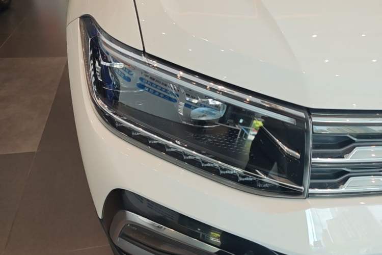 Used Volkswagen T-Cross 2019 280TSI DSG Luxury Edition Right Front Headlight