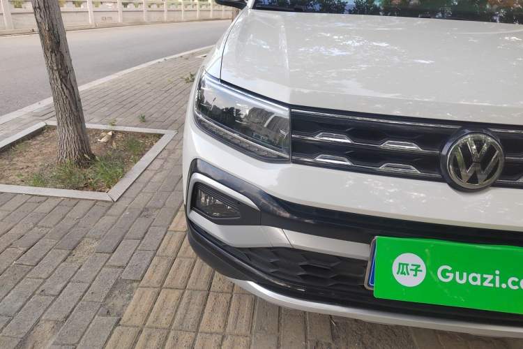 Used Volkswagen T-Cross 2019 1.5L Automatic Comfort Edition Right Front Headlight