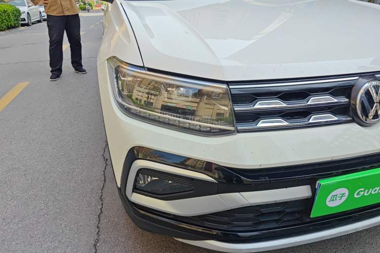 Used Volkswagen T-Cross 2019 1.5L Automatic Comfort Edition Right Front Headlight