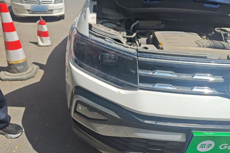 Used Volkswagen T-Cross 2019 1.5L Automatic Comfort Edition Right Front Headlight
