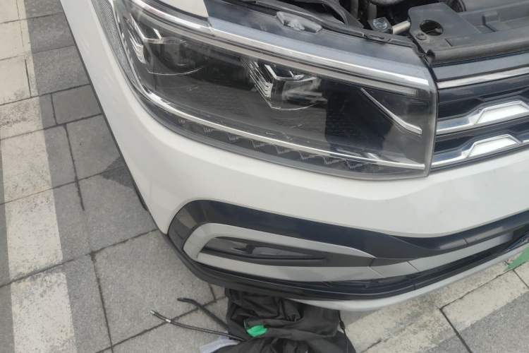 Used Volkswagen T-Cross 2019 280TSI DSG Comfort Edition Right Front Headlight
